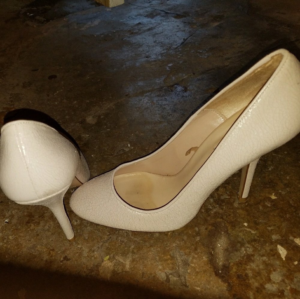 Shoe